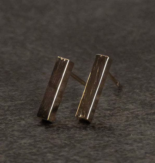 Gold Bar Stud Earring