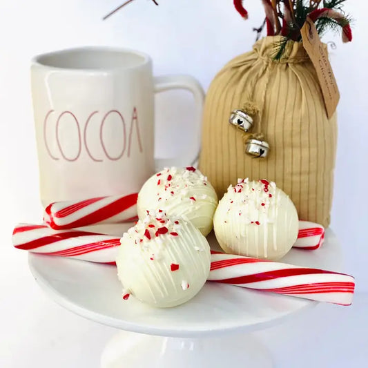 Hot Cocoa Bomb Peppermint