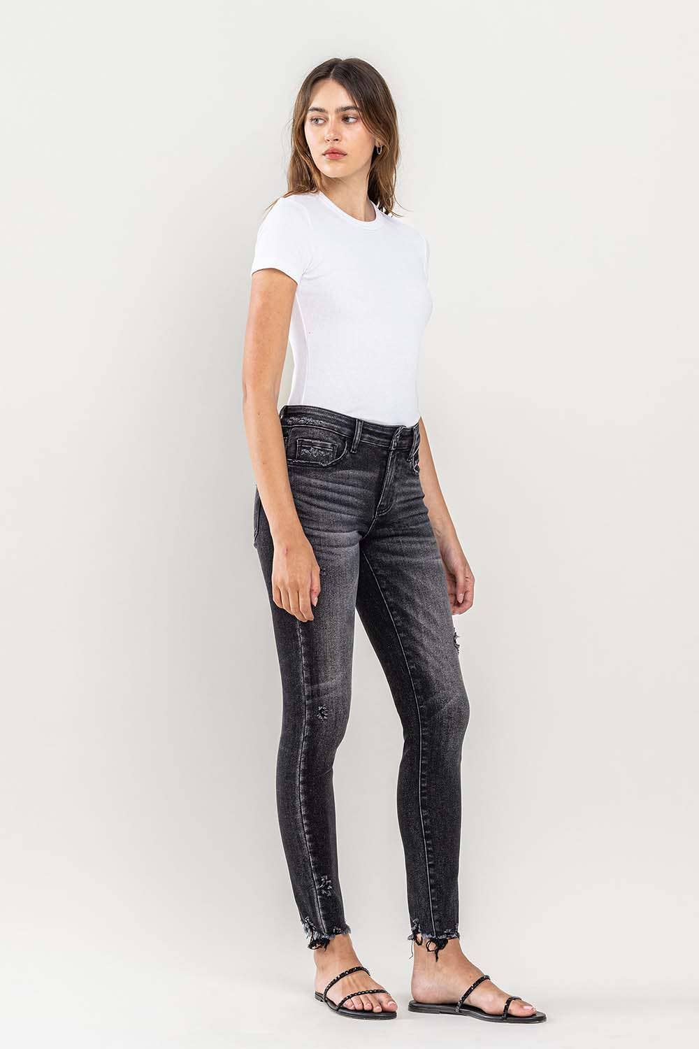 VERVET : MID RISE UNEVEN RAW HEM CROP SKINNY JEANS-WELL-MADE